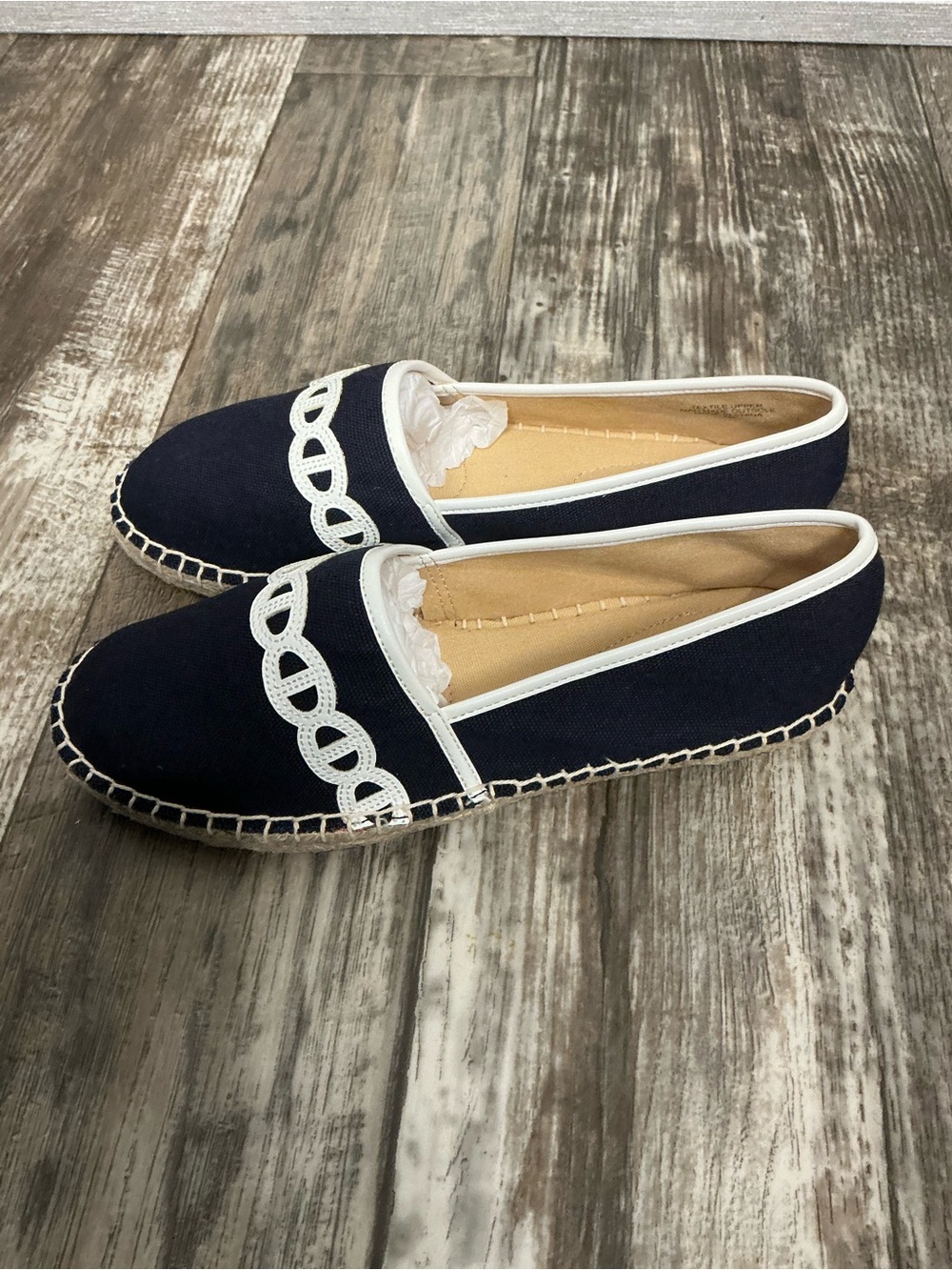 Talbots Navy Canvas Espadrilles with White Trim and Embroidery Size 5 - Picture 11 of 12